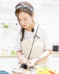 《中餐廳》本周六開業(yè) 店長趙薇算數不太行