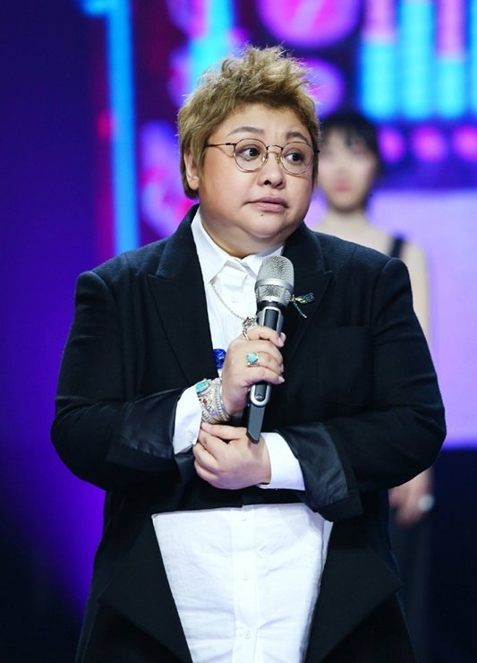 中國夢之聲韓紅罵人滾是真的嗎？韓紅聽了想打 2