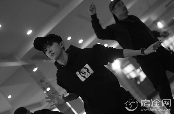 易烊千璽耍大牌怎么回事 發(fā)文怒懟內(nèi)幕 1