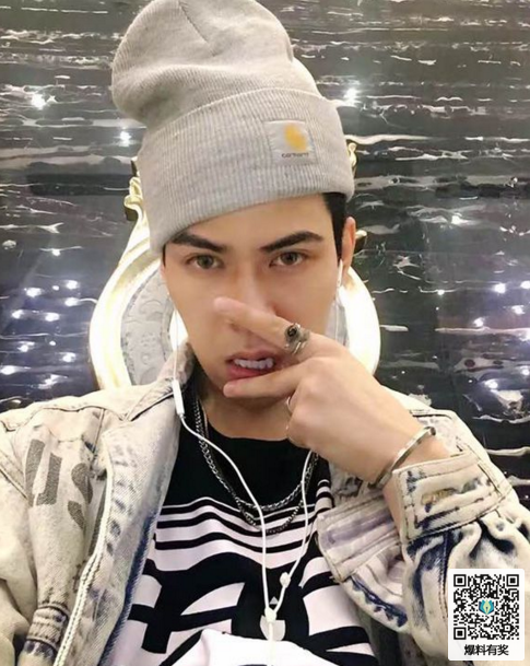 像練習生周騰陽女朋友是誰、資料背景 4
