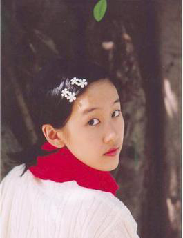 劉美含整容成“電眼”劉美含整容前后照 7