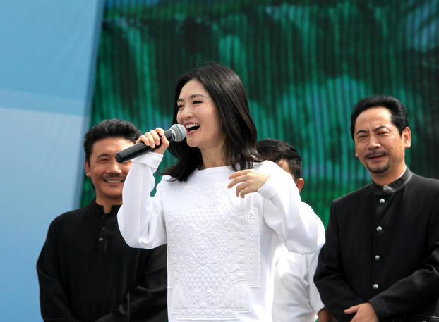 謝娜家庭背景曝光 謝娜后臺(tái)很硬嗎? 6