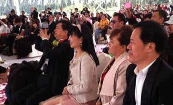 謝娜家庭背景曝光 謝娜后臺(tái)很硬嗎? 9