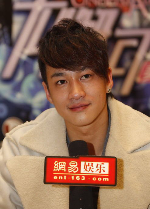 何潤東8點20分發怎么回事?何潤東8點20分發事件始末 9