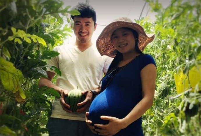 快女黃英二胎順利產(chǎn)女 孕后上圍激凸身材更飽滿 3