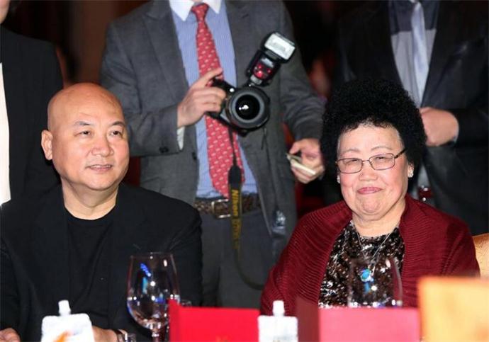 遲重瑞有過幾次婚姻 現任妻子陳麗華倒追成就今天的幸福(2) 2