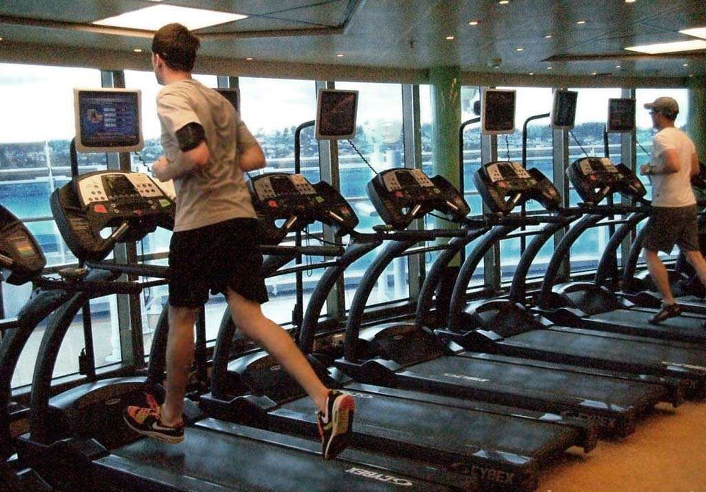 一般什么時(shí)候健身效果最好 男人健身這些要注意 1