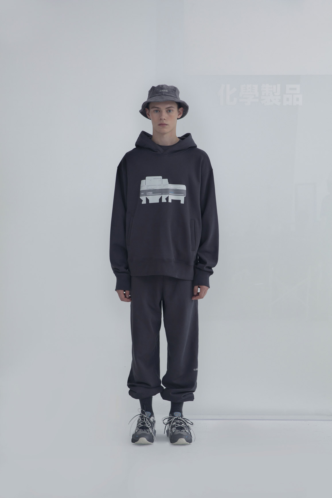 Chemist Creations+Asics 的2019聯(lián)名單品相當(dāng)精致 1