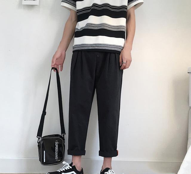 男生黑色服裝搭配 經(jīng)典又百搭的黑色元素 3