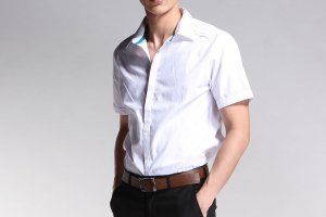 窄肩男生適合穿什么衣服 窄肩男生搭配技巧