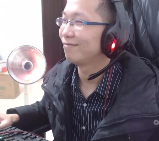余小C和阿亮什么關系 余小C直播阿亮是干嘛的 1