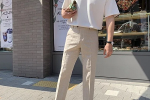 夏季男生T恤搭配技巧 畫龍點睛的效果