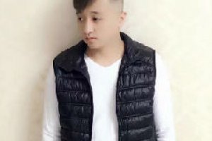 yy龍小手個人資料微博 yy龍小手和老李怎么了