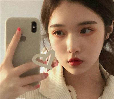 女生不愿意視頻的原因 可能是上鏡不好看 1