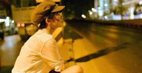 女人失望心涼后的表現(xiàn) 愛情走了變清醒與理智 2