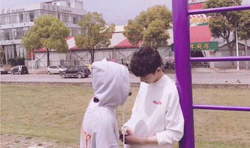 不給你花錢的男人愛你嗎 摳門吝嗇是不夠愛 2