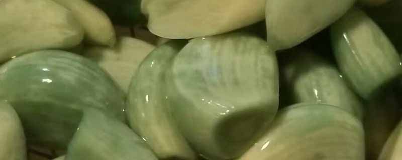 臘八蒜不綠能吃嗎 臘八蒜不綠還能補救嗎 1
