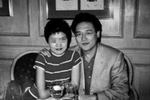 突圍是真實故事嗎 突圍原型是哪個集團