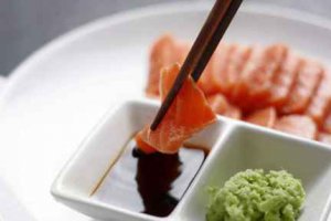 生吃三文魚蘸料怎么調 三文魚的最佳吃法