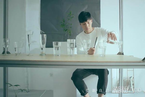 李榮浩怎么不火了 李榮浩和薛之謙誰火 2