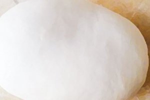 水煮餃子皮用什么水和面