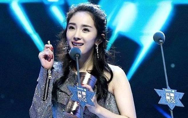 楊冪華晨宇私下關(guān)系 楊冪出了名的人緣好 1