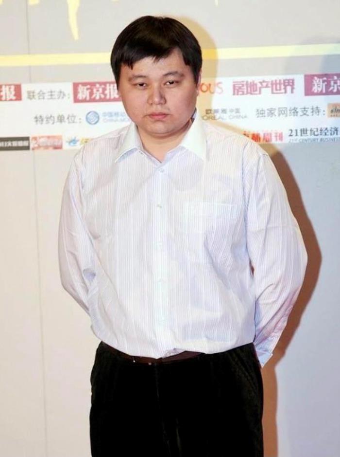 當(dāng)年明月的老婆做什么的 當(dāng)年明月出名后升官 1