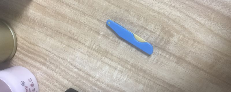 修眉刀怎么用 修眉刀順著刮還是逆著 1