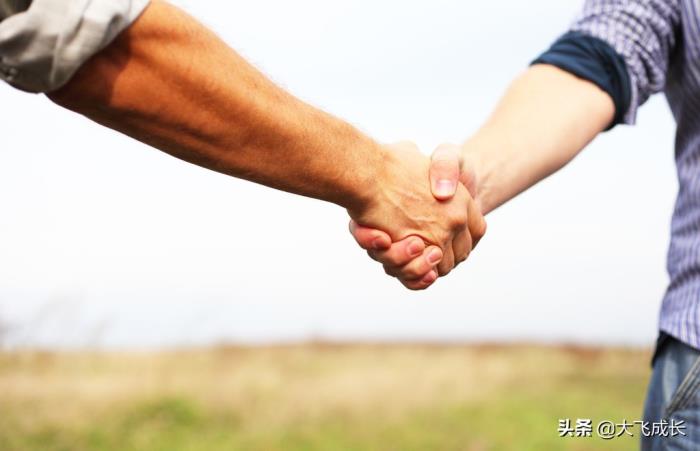 男生肢體接觸等級表 肢體接觸含義 1