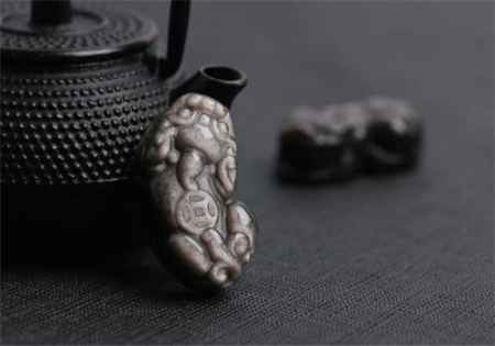 銀曜石功效與作用 避邪化煞鎮宅納福 1