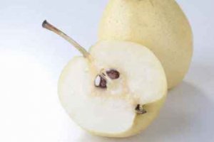 冰糖雪梨要削皮嗎 冰糖燉雪梨的做法