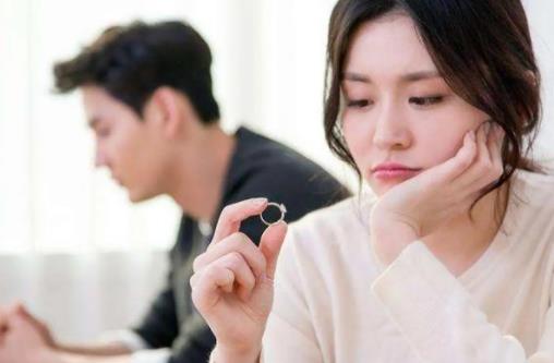 允許自己老婆去外面找男人是什么心理 1