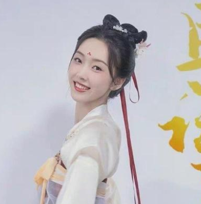 且試天下鳳棲梧結(jié)局 鳳棲梧喜歡誰(shuí) 1
