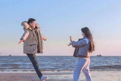 不喜歡參加飯局的女人說明什么？ 1