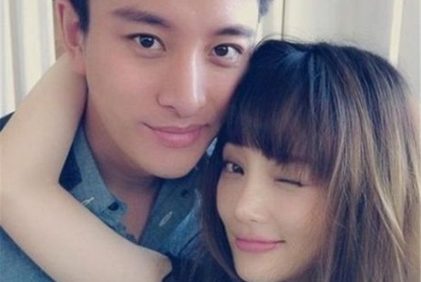 李小璐和賈乃亮真的復(fù)婚了嗎?姐弟戀最終走向陌路 2