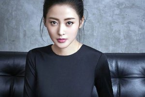 張?zhí)鞇蹫槭裁匆獛環(huán) 鄧超把張?zhí)鞇劢o害了